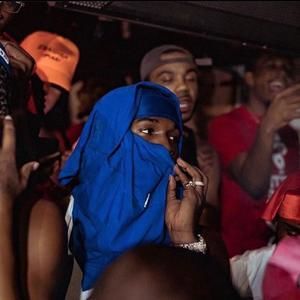 Meet your Posher, Jakai